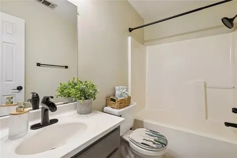 Bath - 70447 J St, Covington, LA 70433 photo 2 of 2