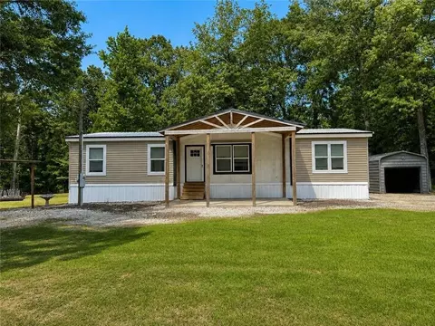 1241 Dossman Lake Rd, Ville Platte, LA 70586
