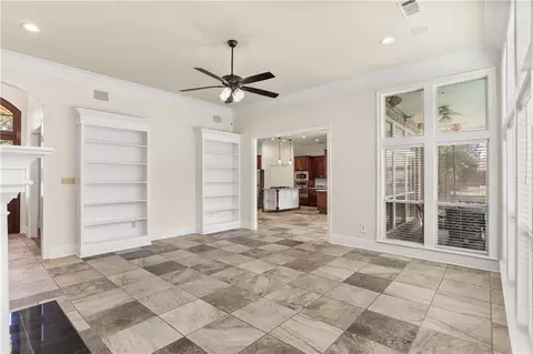 Living - 421 E Honors Point Ct, Slidell, LA 70458 photo 3 of 5