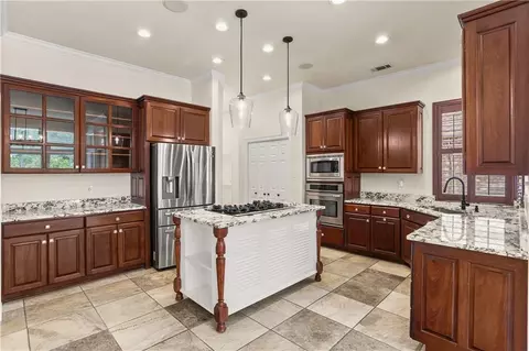 Kitchen - 421 E Honors Point Ct, Slidell, LA 70458 photo 1 of 3