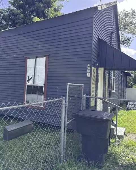 205 Morgan St, Houma, LA 70360