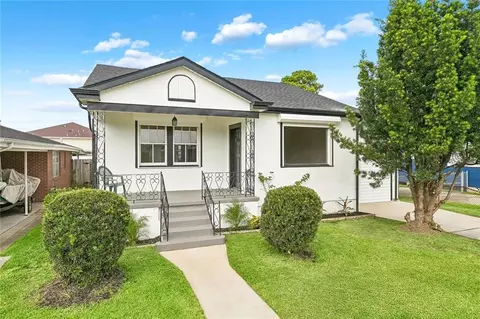 526 Bellanger St, Harvey, LA 70058