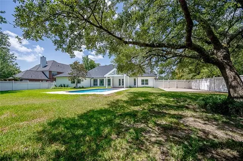 Exterior - 207 Dutton Ct, Slidell, LA 70461 photo 4 of 8