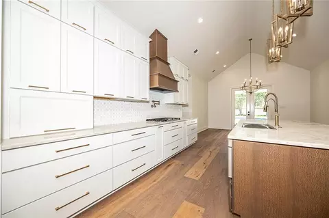 Kitchen - 207 Dutton Ct, Slidell, LA 70461 photo 2 of 7