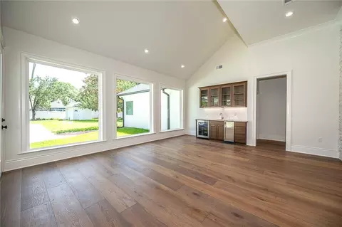 Living - 207 Dutton Ct, Slidell, LA 70461 photo 3 of 6