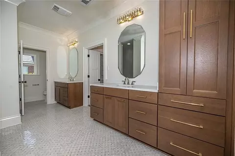 Bath - 207 Dutton Ct, Slidell, LA 70461 photo 1 of 13