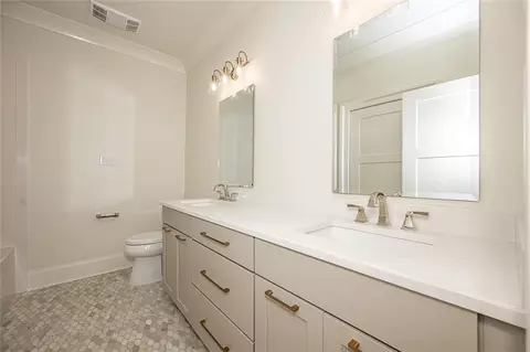 Bath - 207 Dutton Ct, Slidell, LA 70461 photo 11 of 13