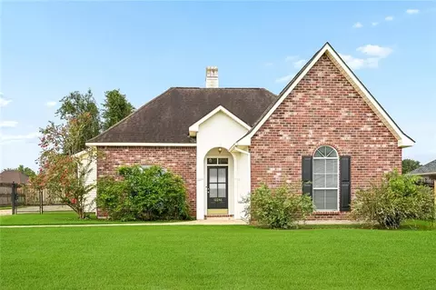 12246 Dove Hollow Dr, Denham Springs, LA 70726