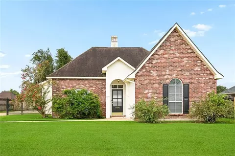 12246 Dove Hollow Dr, Denham Springs, LA 70726