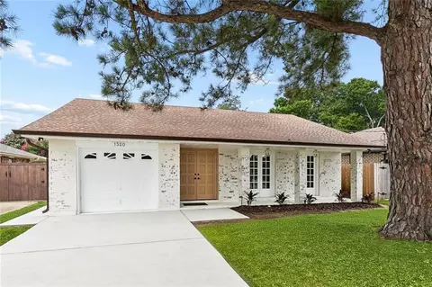 1320 Velma St, Metairie, LA 70001
