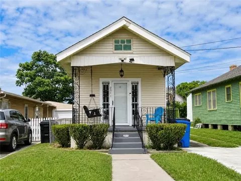 2511 Clover St, New Orleans, LA 70122