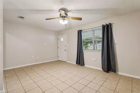 Living - 2121 Oriole St, Slidell, LA 70460 photo 2 of 3