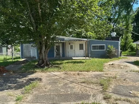 654 Old Rafe Meyer Rd, Baton Rouge, LA 70807