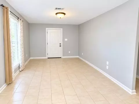 Living - 2015 6th St, Slidell, LA 70458 photo 1 of 5