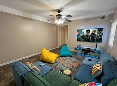 Living - 2015 6th St, Slidell, LA 70458 photo 5 of 5