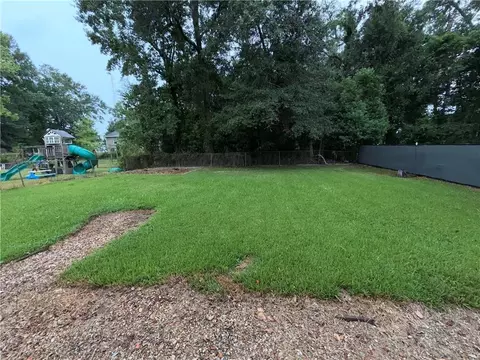 Exterior - 2015 6th St, Slidell, LA 70458 photo 3 of 3