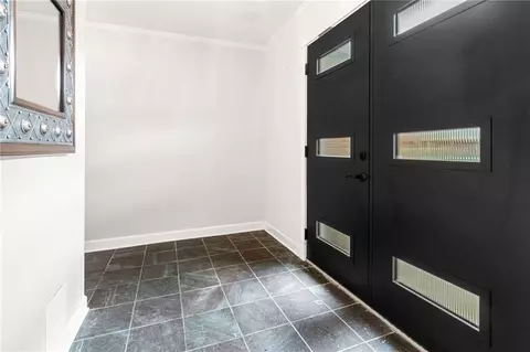 Entry Way - 84 Normandy Dr, Kenner, LA 70065 photo 1 of 1