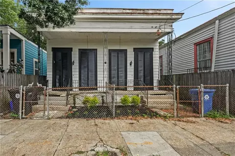 3011 13 Annunciation St, New Orleans, LA 70115
