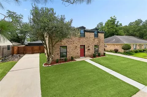 5744 Oxford Pl, New Orleans, LA 70131