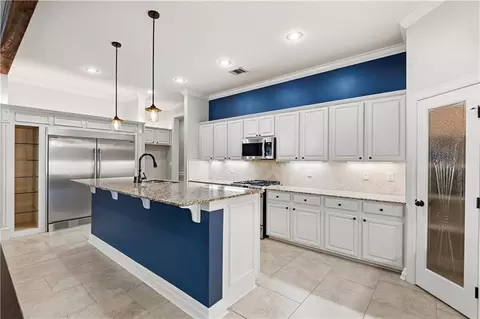 Kitchen - 23793 Carter Trce, Springfield, LA 70462 photo 3 of 3