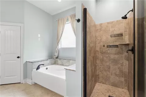 Bath - 23793 Carter Trce, Springfield, LA 70462 photo 2 of 3