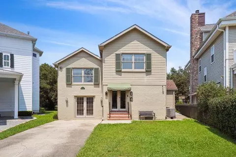 42 Bluebird St, New Orleans, LA 70124
