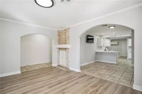 Living - 2 Schill Ave, Kenner, LA 70065 photo 2 of 6