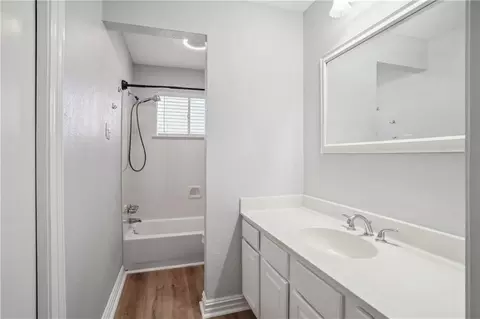 Bath - 2 Schill Ave, Kenner, LA 70065 photo 1 of 2