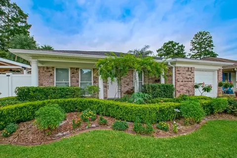 925 Mystic Ave, Gretna, LA 70056