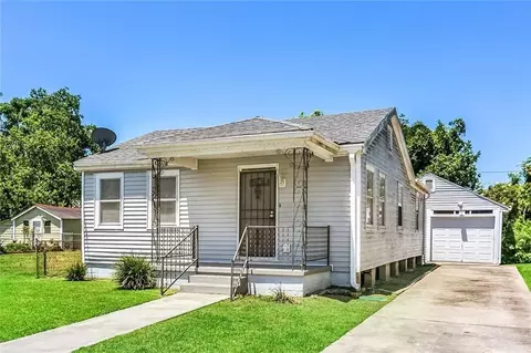 5760 Wickfield Dr, New Orleans, LA 70112