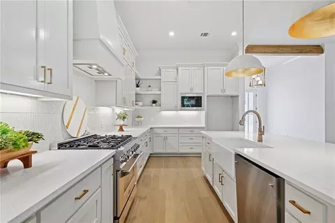Kitchen - 4137 Endor Loop, Mandeville, LA 70448 photo 6 of 7