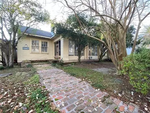 7706 Burthe St, New Orleans, LA 70118