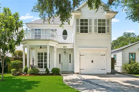 604 Metairie Lawn Dr, Metairie, LA 70001