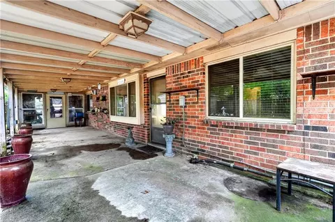 Exterior - 302 Somersset Dr, Slidell, LA 70458 photo 2 of 12
