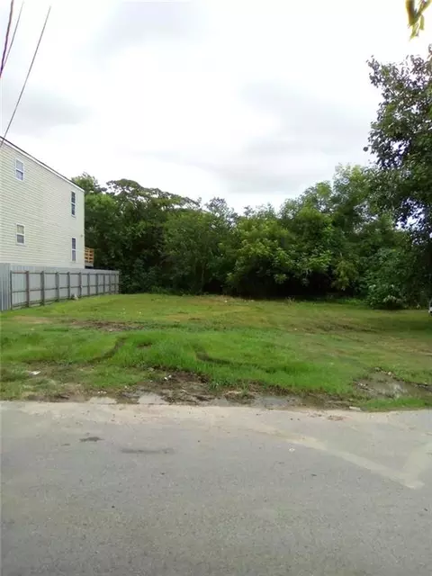 2532 Choctaw St, New Orleans, LA 70117
