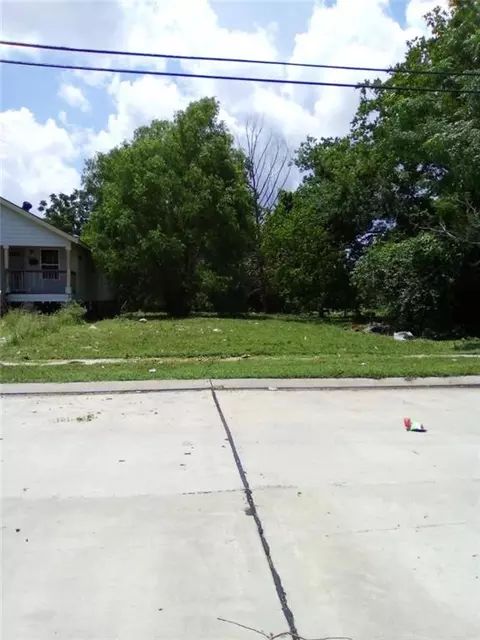 2022 Benton St, New Orleans, LA 70117
