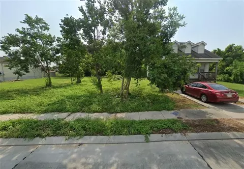 2311 Lizardi St, New Orleans, LA 70117