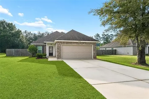 48258 Labonte Ln, Tickfaw, LA 70466