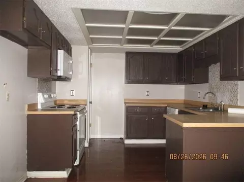 Kitchen - 431 Nighthawk Dr, Slidell, LA 70461 photo 1 of 1