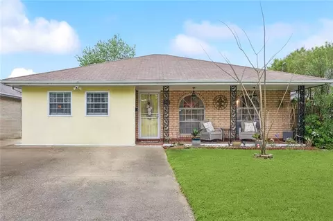 3704 Clearview Pkwy, Metairie, LA 70006