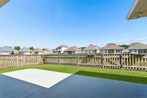 Exterior - 477 Tiger Ave, Covington, LA 70433 photo 3 of 3