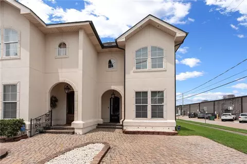 4222 Transcontinental Dr #4222, Metairie, LA 70006