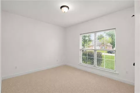 Bedroom - 629 Woodburne Loop, Covington, LA 70433 photo 5 of 9