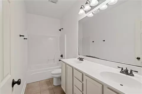 Bath - 629 Woodburne Loop, Covington, LA 70433 photo 3 of 3