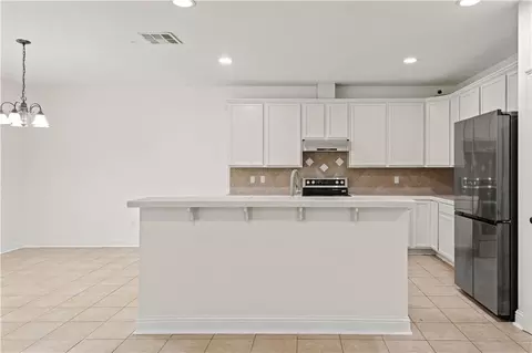 Kitchen - 629 Woodburne Loop, Covington, LA 70433 photo 1 of 3