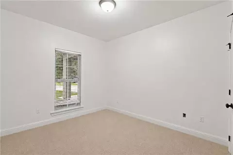 Bedroom - 629 Woodburne Loop, Covington, LA 70433 photo 7 of 9