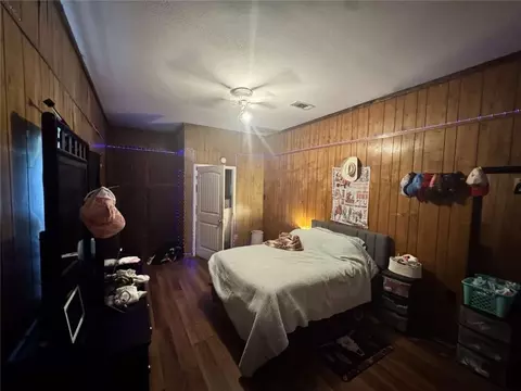 Bedroom - 20530 Carpenter Rd, Springfield, LA 70462 photo 5 of 5