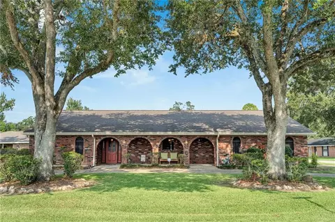 Exterior - 313 Santa Cruz Ct, Luling, LA 70070 photo 2 of 13