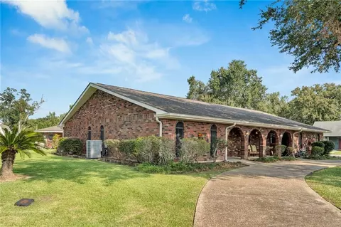 Exterior - 313 Santa Cruz Ct, Luling, LA 70070 photo 3 of 13
