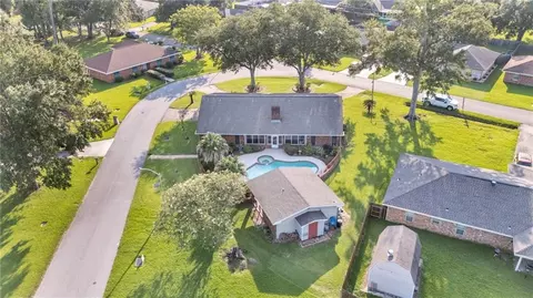 View/Area - 313 Santa Cruz Ct, Luling, LA 70070 photo 2 of 4